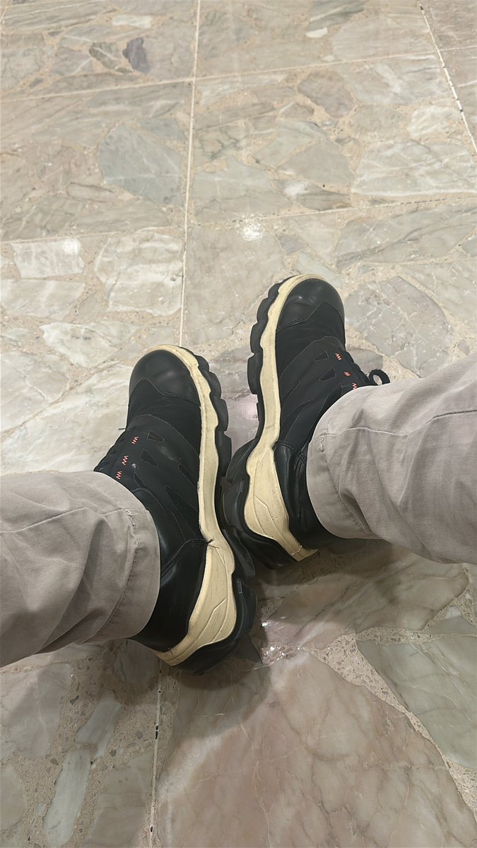 feetboyrj's tweet photo. Imaginando você aqui lambendo meu pé 😈🤤
#feetman #man #fetishgay #pés #homemgay https://t.co/1YuA7oep0c