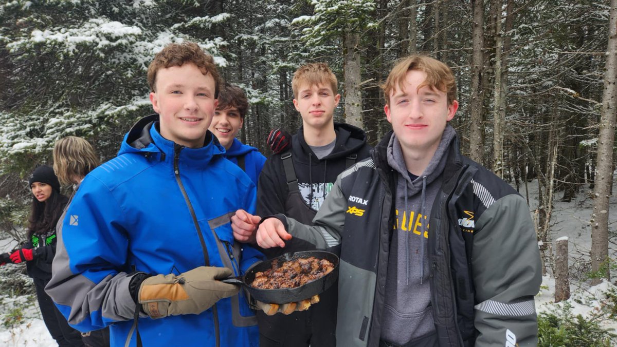 Cloud River Academy Junior and Senior High students and staff #DartOutdoors for their annual boil up! Lots of fun, plenty of grub, and awesome company!
<a href="/schoolsportsnl/">School Sports NL</a>