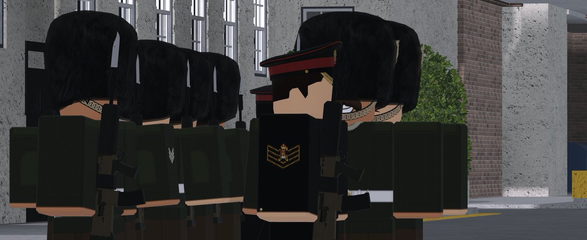 KingsCompanyGG's tweet photo. 👑The King's Company gathered to prepare for the upcoming Quarterly inspection.

If you want to look good in a scarlet tunic and get a taste of the ceremonial and operational action, join the King's Company now!

It's now or never! 💂💂 https://t.co/L1qj30FTyY