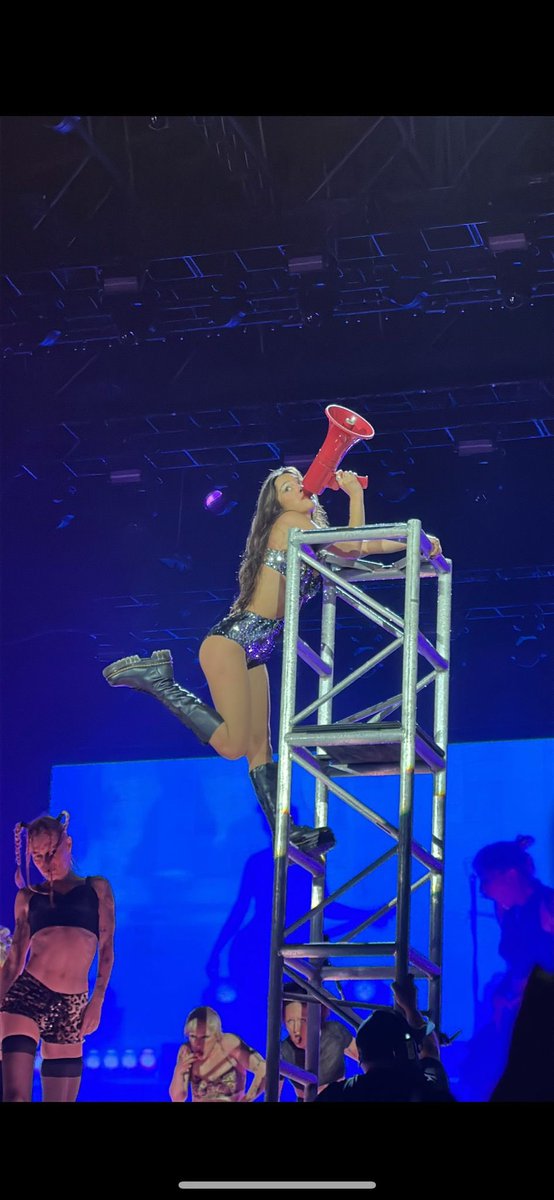 liviaaabedumb's tweet image. SHE ATEEEE @LiviesHQ