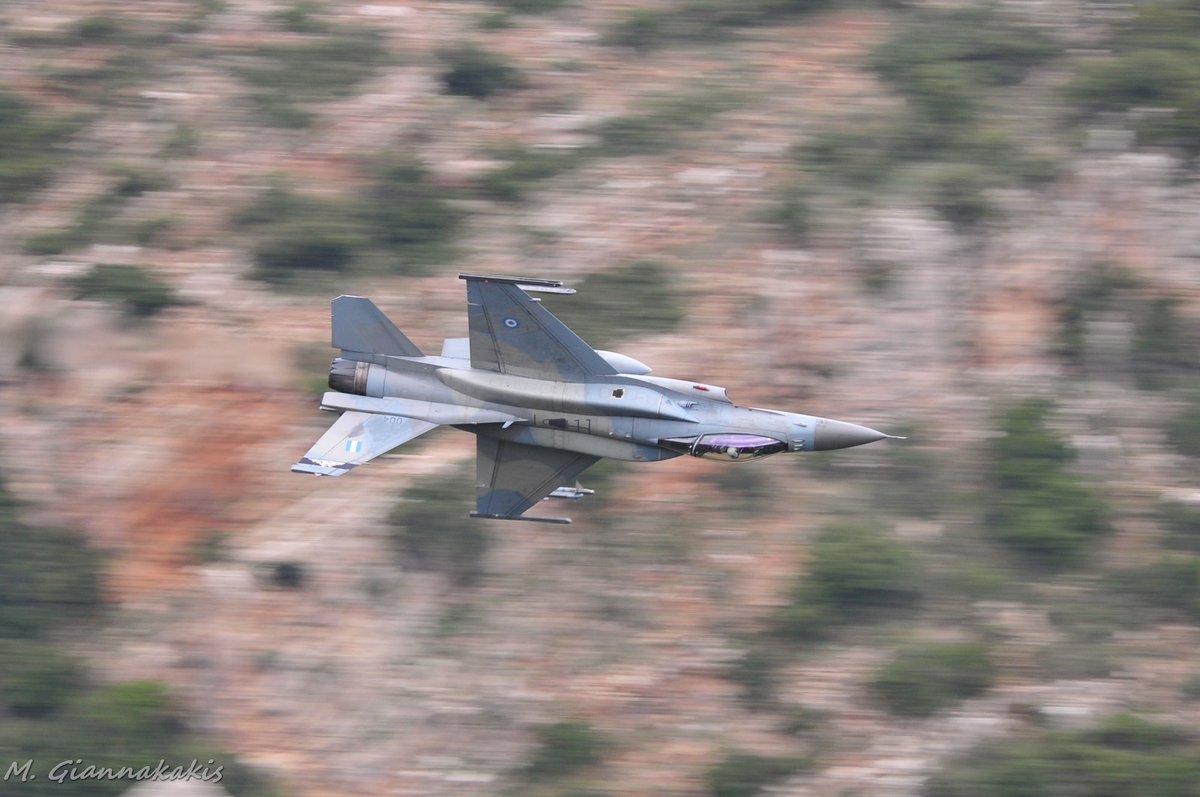 MyronGian's tweet photo. Inverted through Vouraikos
.
#336Μ #336ΜΌλυμπος #Όλυμπος #ΠΑ #πολεμικήαεροπορία @HAFspokesperson #χαμηλήπτήση #ανάποδα #Βουραϊκός #Ηνίοχος #χωρίςεπεξεργασία #336Sqn #336SqnOlympus #Olympus #HAF #hellenicairforce #f16 #lowlevel #flyinglow #flyinginverted #Vouraikos #Iniochos https://t.co/e7FzFRXLLC