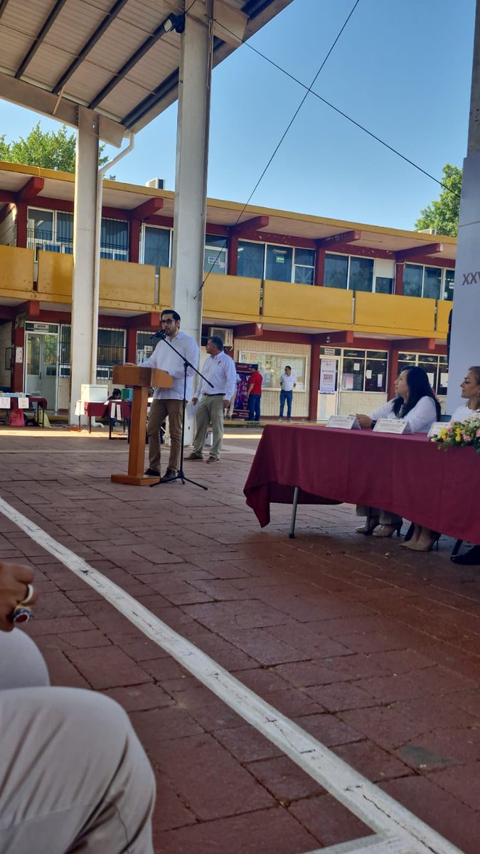 Hoy tuvimos el honor de participar como jurado y en el presidium del Concurso Estatal de Prototipos y Emprendimiento de la DGETI. ¡Increíble talento joven en Yucatán! #DGETI #Emprendimiento #Innovación <a href="/TecDeSoftware/">Tecnológico de Software</a>
