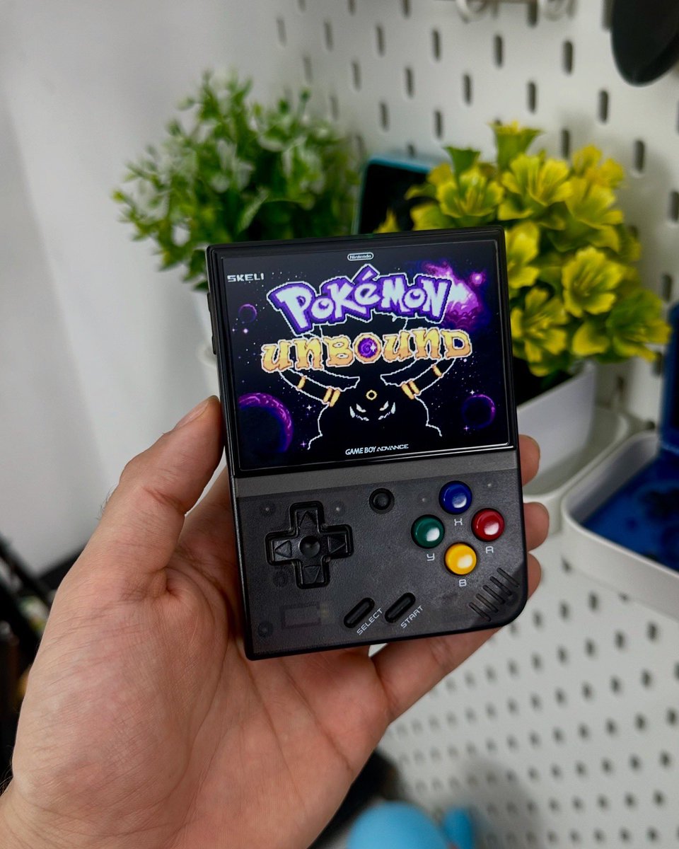 beloved miyoo mini + 

s.click.aliexpress.com/e/_DmgHWvR

#miyoo #miyoomini #retroconsole