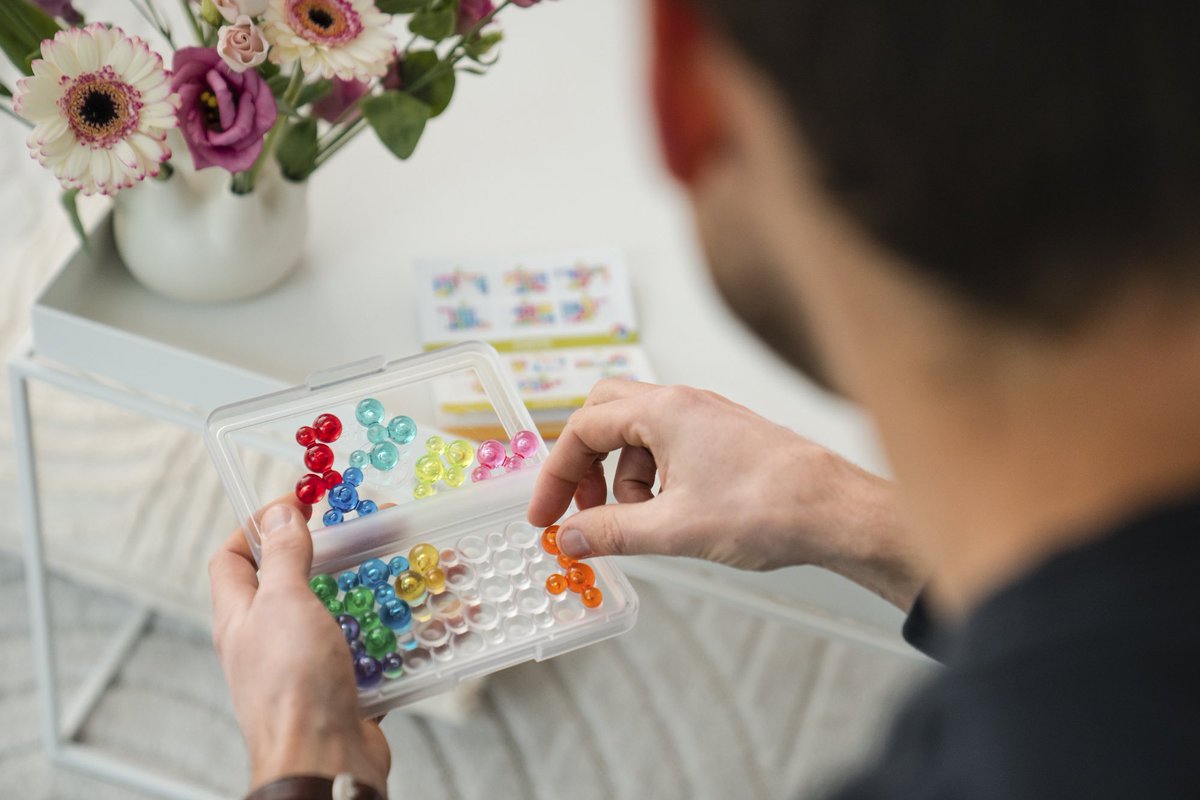 Bubbles make beautiful shapes…

The wait is over! our new IQ travel game has arrived. Packed with 120 different puzzles, both kids and adults will love the challenge! 🫧

#smartgames #iqbubbles #iqgames #travelgames #gamesforkidsandadults #singleplayergames