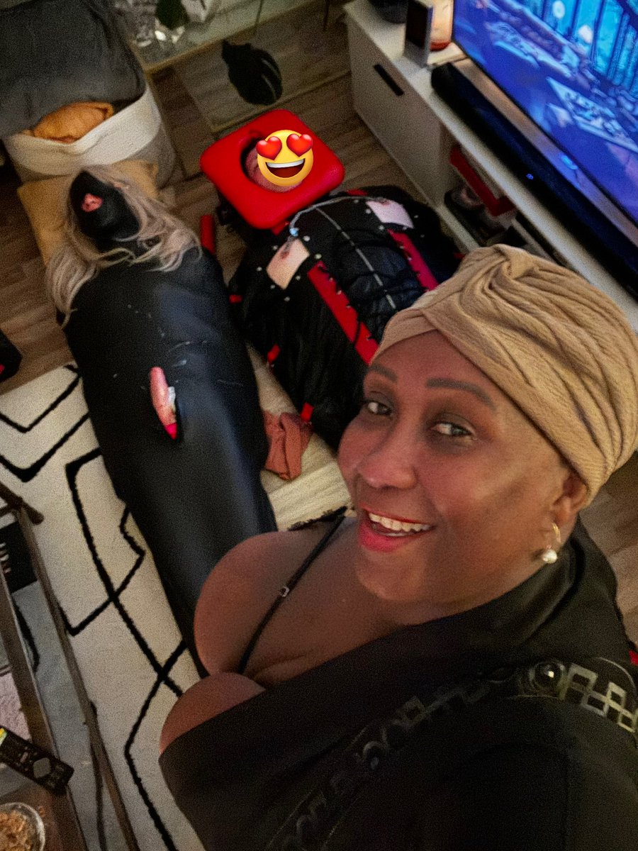 Madamecaramel's tweet photo. Greedy me 🥰🥰🥰🥰 https://t.co/4YYGSbCzNw