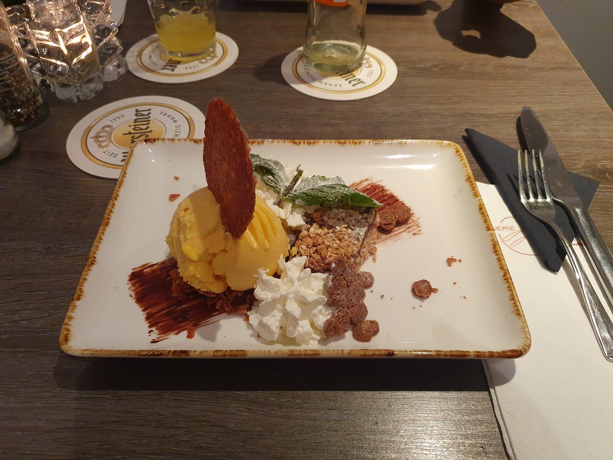 Even uiteten met zoonlief bij Brasserie Mondriaan