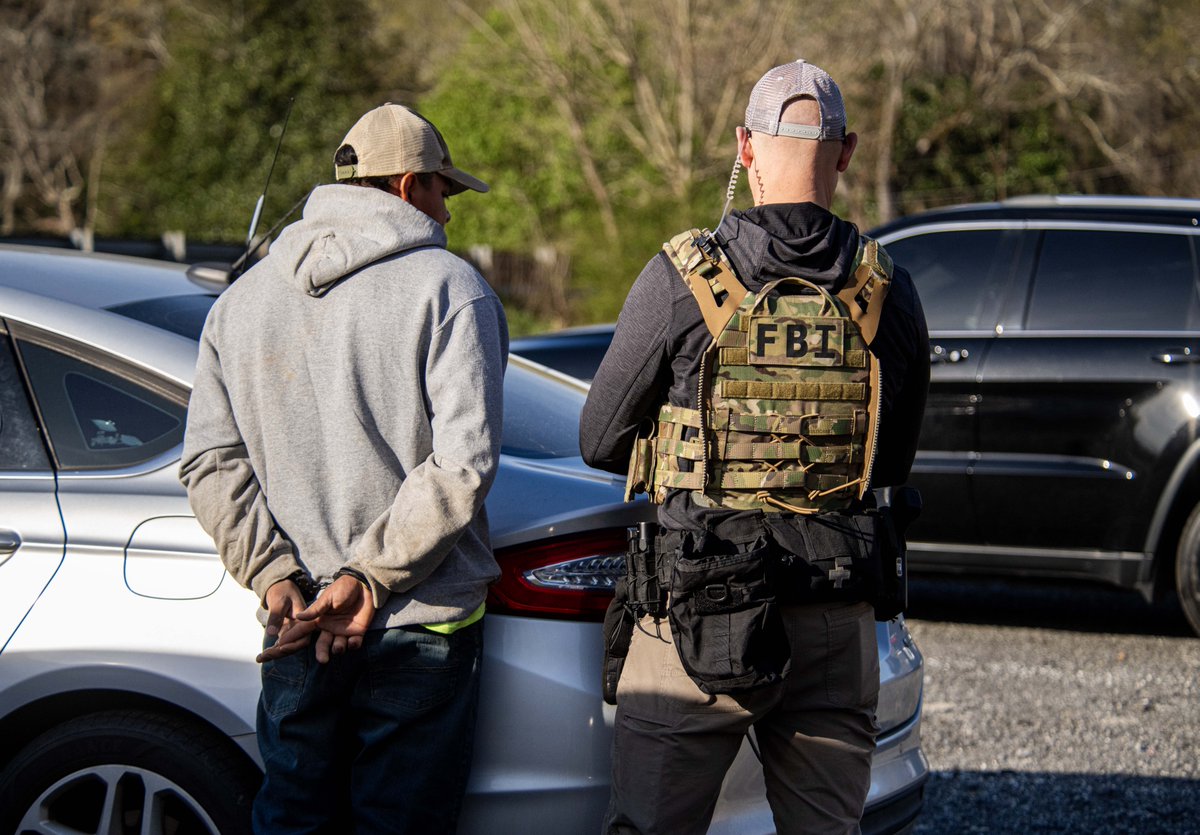 FBIAtlanta's tweet photo. #FBIAtlanta continues to provide daily support to #ICE in their immigration enforcement efforts. This morning, the assistance came in the form of more arrests around Metro Atlanta. @eroatlanta @fbi @FBIDirectorKash https://t.co/uPGTwhYtKM
