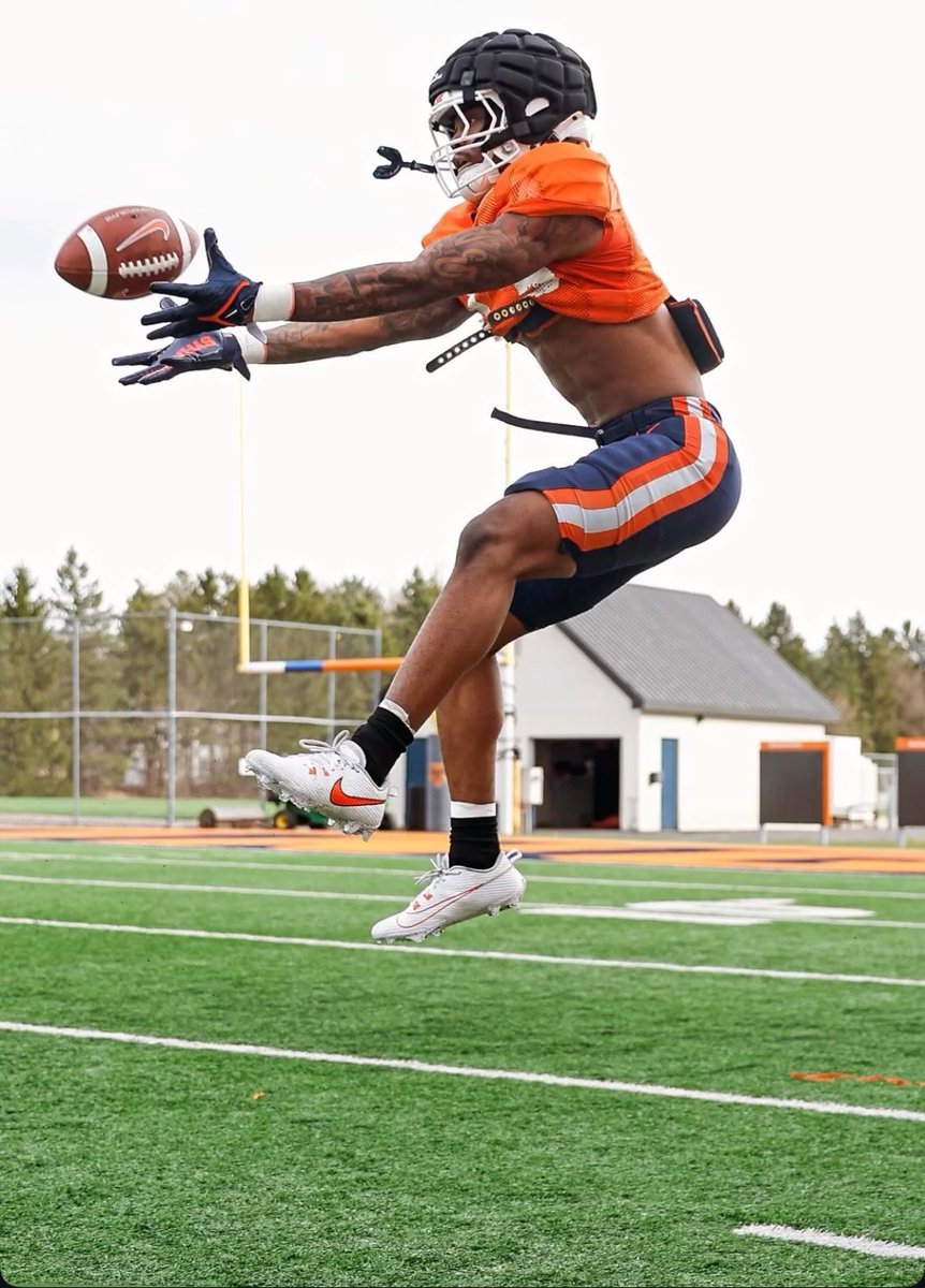 RedRavenFball's tweet image. Proud of you! Keep going &amp;amp; never give up🎯🍊
#CB33