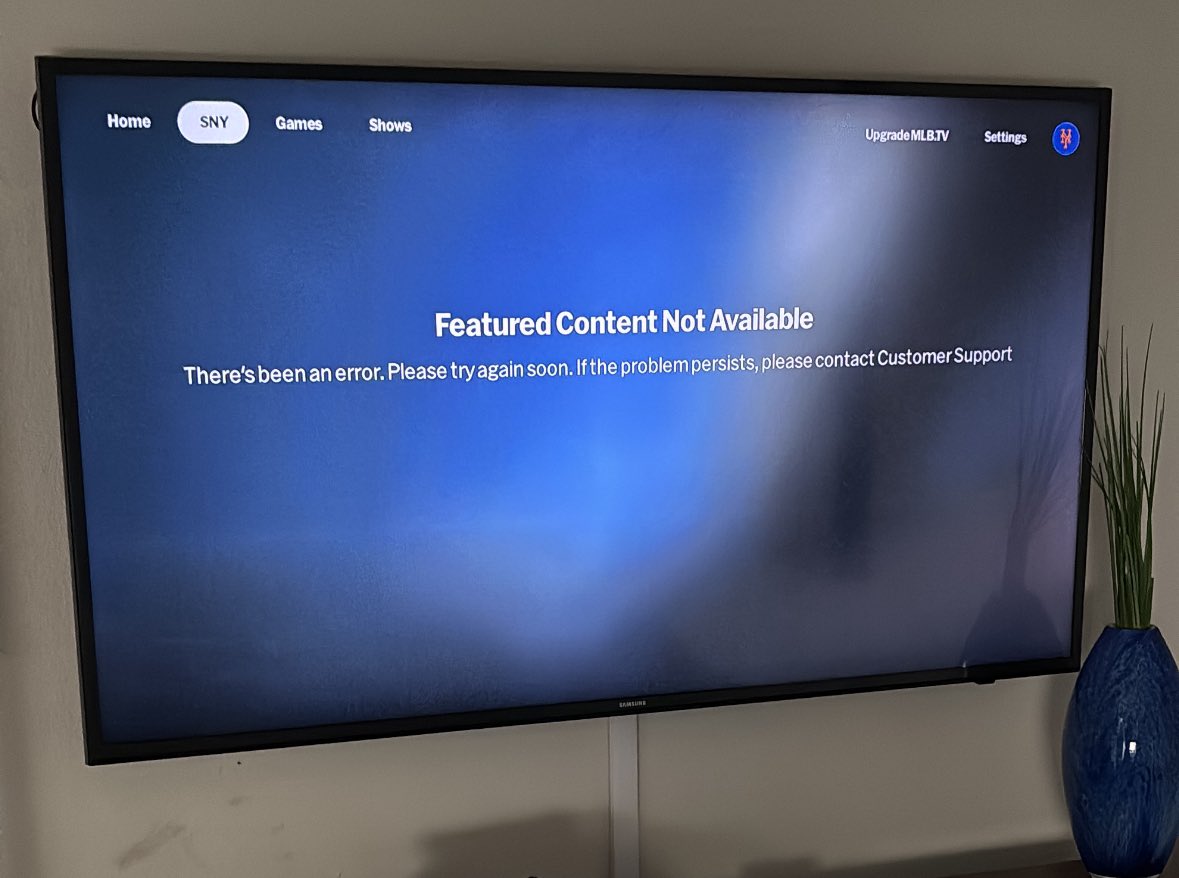 MIKE LOUIS tweet media