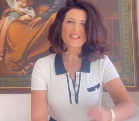 𝐋𝐥𝐞𝐢 𝐝𝐞 𝐏𝐫𝐨𝐭𝐞𝐜𝐜𝐢𝐨́ 𝐝𝐞 𝐌𝐞𝐧𝐨𝐫𝐬 𝐞𝐧 𝐞𝐧𝐭𝐨𝐫𝐧𝐬 𝐝𝐢𝐠𝐢𝐭𝐚𝐥𝐬

L'Advocada de La Teua Ràdio - Conté un vídeo
by María Ángeles Quiles Mondéjar 

lateuaradio.com/justicia/llei-…