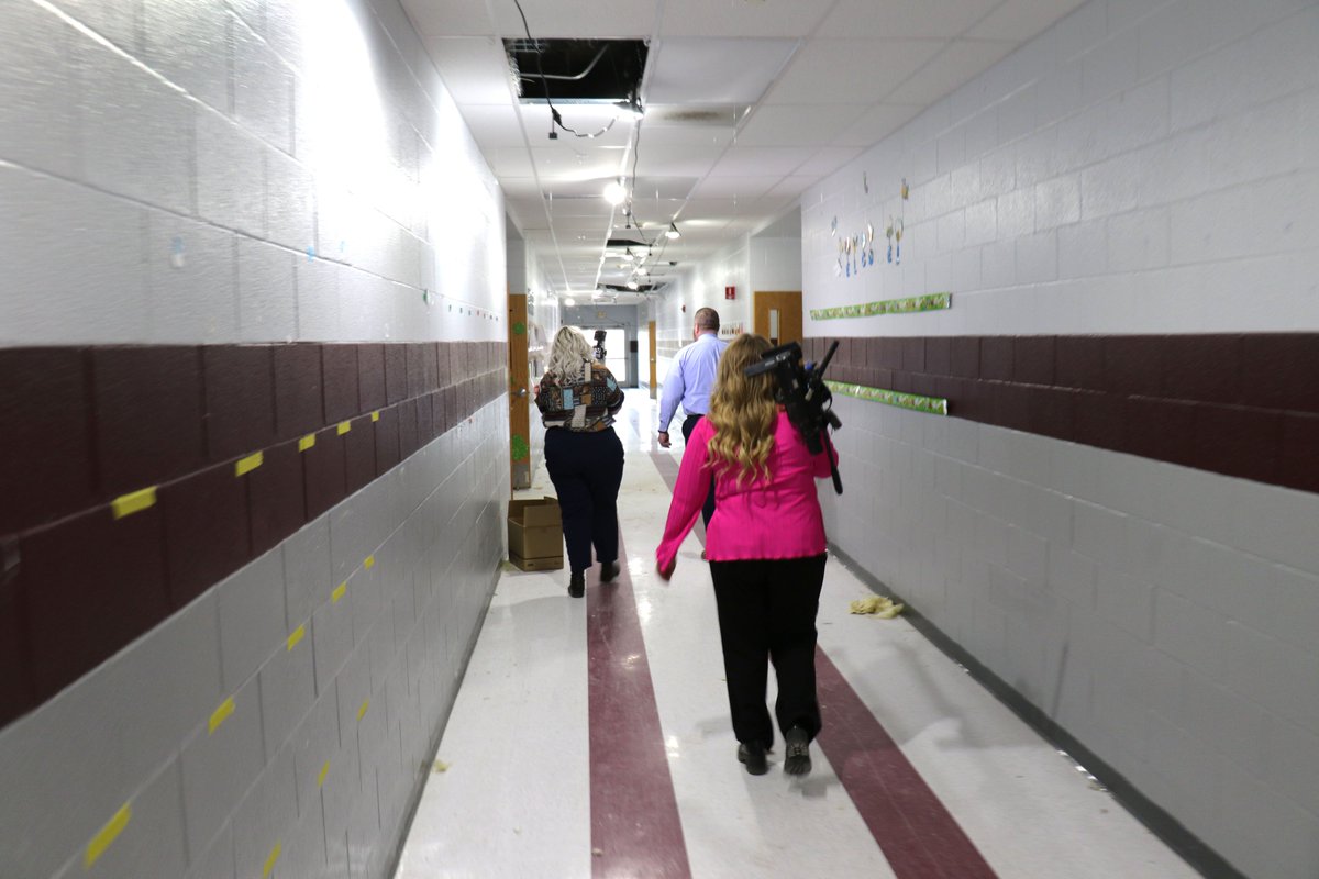 pbschools's tweet image. Tune it to the @DARnewspaper, @FOX23NewsTeam , @kfvsnews  and @933KWOC to hear @DocCSupt discuss during our press conference today our return to learn – as educators across the district continue to make preparations for school to resume for students on Monday, March 31! #pbstrong