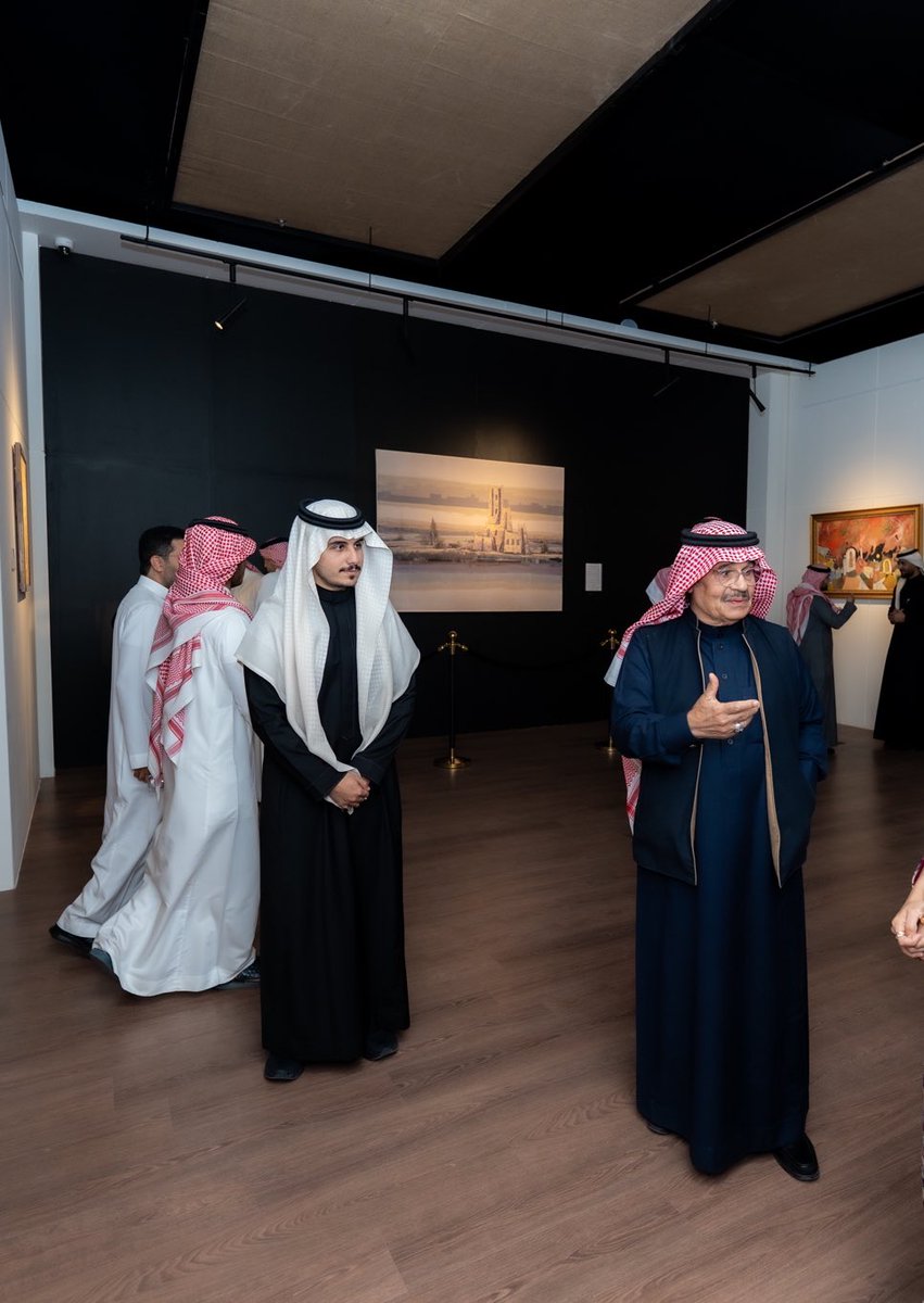 ffrrw22's tweet photo. معرض (PCT) 
أول معرض يقام في السعودية 
لعرض وتسويق المقتنيات النادرة والخاصة 

فترة جميلة قضيتها في تجربة جديدة وفريدة من نوعها ،الشكر موصول لشركة رفد للأعمال على رأسها الاستاذ/همام بن جريد والشكر ايضاً موصول للاستاذ /محمد العولقي مدير المشروع ولكافة زملاء العمل https://t.co/NzbDO4Nlu7