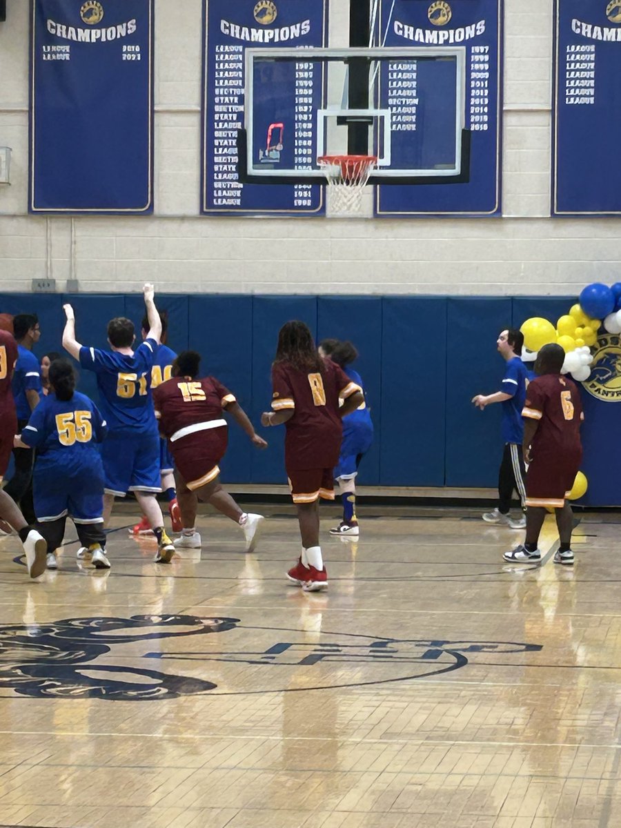 So excited to be watching Pioneer Basketball 🏀 at Ardsley High School. Go Panthers 🐆!!!!