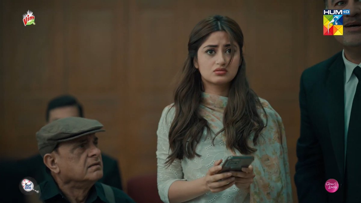 hamzaxheven's tweet image. Kitna le kar ghumti ho bahen Dejju 😁😂🙊
#DilWaliGaliMein #SajalAly #HamzaSohail