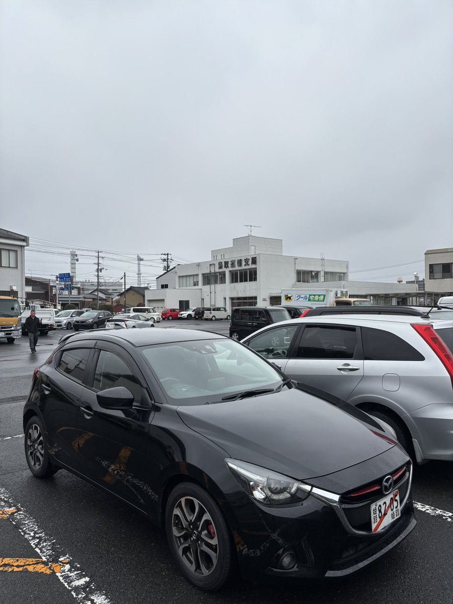 m8demiodiesel's tweet photo. 人生初の鳥取運輸支局
流れてる時間がゆっくり https://t.co/Mpwr6hAUnl