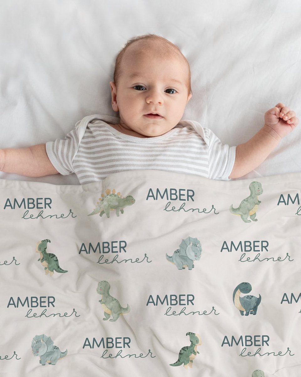 vimvim_baby's tweet photo. Roar! 🦖 Soft, snuggly, and dino-perfect! Personalize blankets with your baby’s name for extra cozy vibes. 💚✨ Grab yours now!
#vimvim
#vimvimbaby
#PODCustomization
#DinoBlanket
#SoftAndCozy
#NewArrivals https://t.co/6XchaTjANT