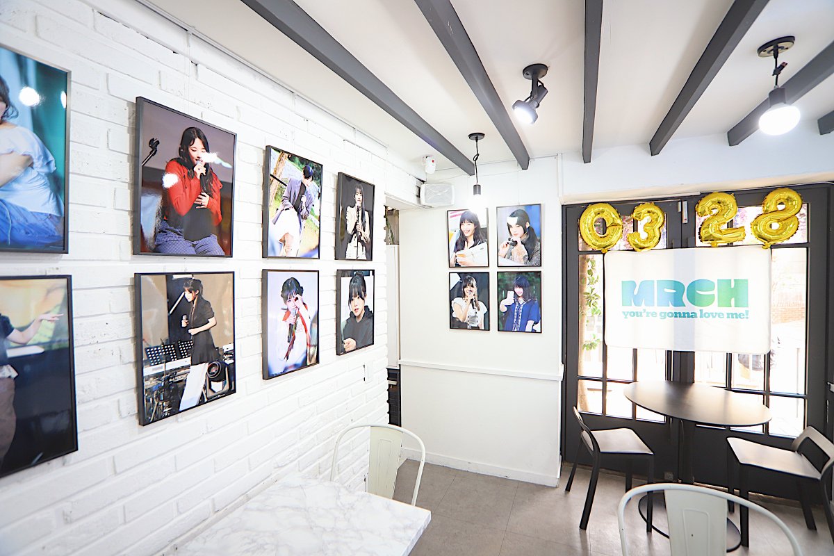 𝙇𝙤𝙫𝙞𝙣𝙝𝙚𝙧 𝙀𝙫𝙚𝙣𝙩
𝟐𝟎𝟐𝟓
𝐌𝐑𝐂𝐇'𝐬 𝐁𝐈𝐑𝐓𝐇𝐃𝐀𝐘 𝐂𝐀𝐅𝐄 𝐄𝐕𝐄𝐍𝐓
🌠별에서 온 마치🌠
지구에서의 첫 생일파티

🗓 03/28~03/30
🕘 11:00~20:00

𝐏𝐫𝐞𝐬𝐞𝐧𝐭𝐞𝐝 𝐛𝐲
<a href="/mrch_day0328/">2025 윤마치 생일카페 : 별에서 온 마치･:*₊‧✩</a>

➖

#윤마치 
#MRCH 
#별에서온마치 
#Happy_MRCH_DAY 
#윤마치생일카페

 #러빈허