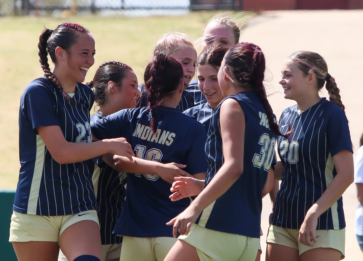 KGS vs Midland 

Round 2

brittlanphotography.pixieset.com/kgsround2/