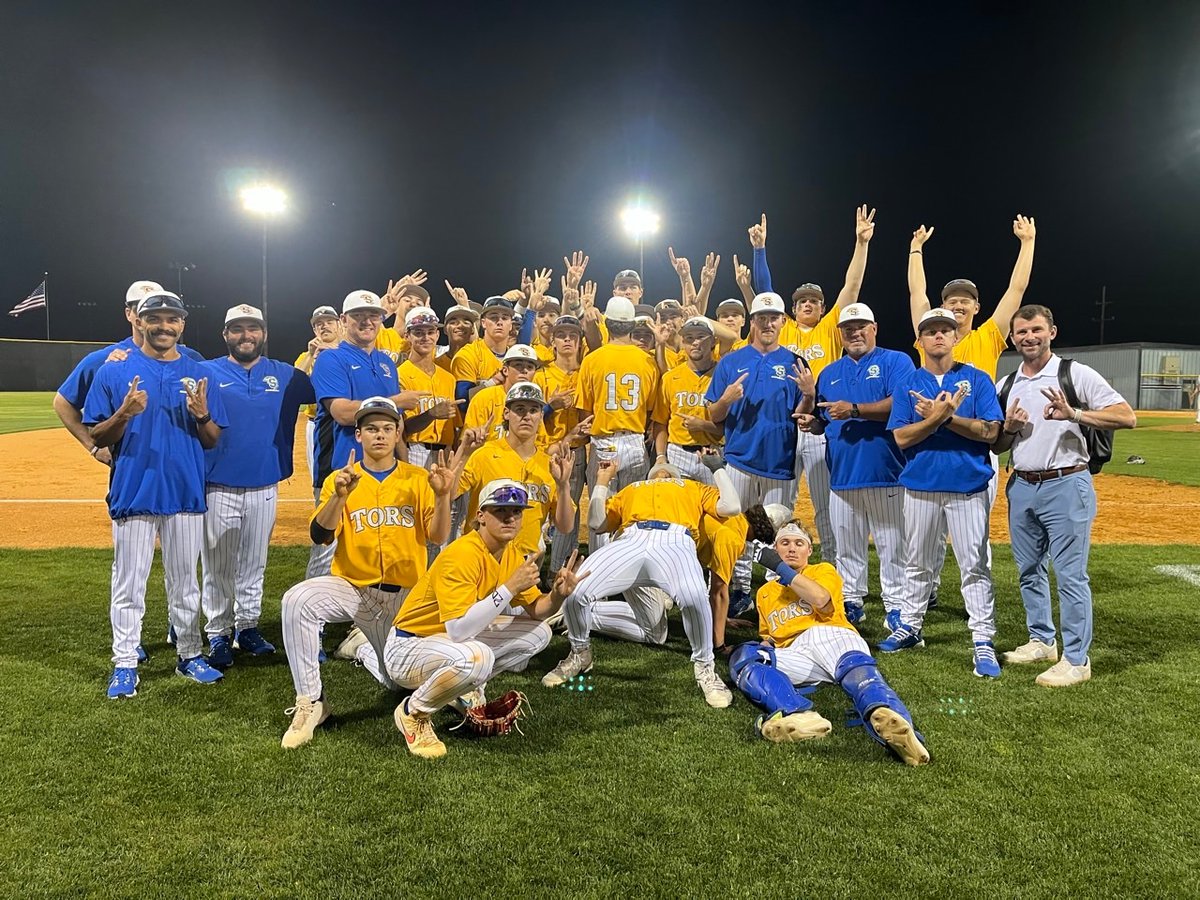 TORS WIN 10-1 over New Iberia! <a href="/ShoveSlade/">Slade Shove - Knox</a> and <a href="/JacksonBeddoe30/">Jackson Beddoe</a> go bombs away while <a href="/CWil_18/">Carter Wilson</a> throws a CG with 7 Ks and was 3-4 at the plate!