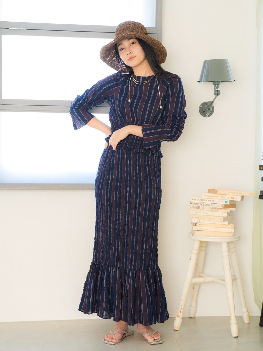 ungrid_sendai's tweet photo. 【NEW  ARRIVAL】

#シャーリングデザインストライプブラウス
¥12,100 RED/NVY size:F

#シャーリングデザインストライプスカート
¥14,300  RED/NVY size:F

#Ungrid #仙台パルコ https://t.co/wUn9IveWzX