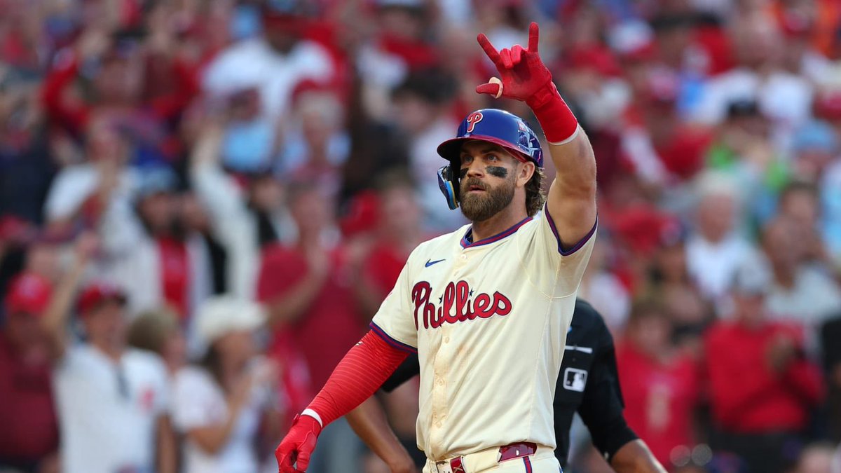 PhilsTailgate's tweet image. BRYCE HARPER HOME RUN!!!