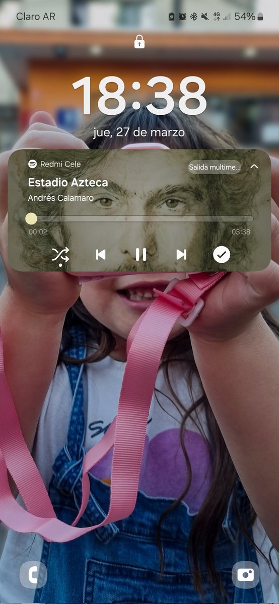 emeceo_'s tweet photo. Desbloquee el cel y me apareció esta obra de arte

#colash #todotipodearte https://t.co/E3K0TkJVx6