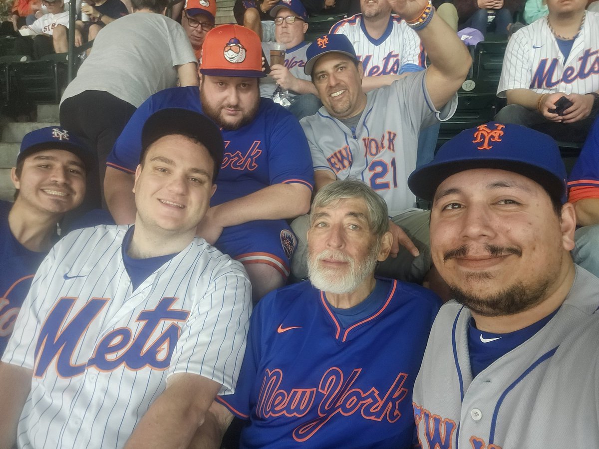 QuarterRico's tweet photo. BASEBALL'S BACK! #LGM @ #BuiltForThis #OpeningDay 1st gm at Daikin Pk lifetime @KingcougarMike @royaltytoursusa @JohnnyKamen @theisinnyc @DavidGiwner @DavePolaski @eddiesofficials @rstones199 @JorgePanBlanco3  @johnnysfgiants @alpha_uterus @_RF30 @rovner_aj @nysports_66 https://t.co/9ZOVuRQUGv