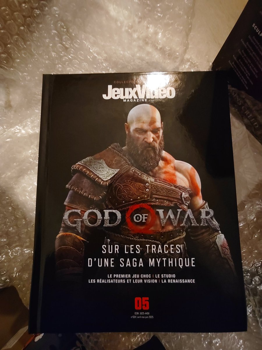 CoulonGregory3's tweet photo. Ca y est! Deja reçu c'est cool!! ❤️ Merci @Jeux_Video_Mag!! @Mohammed_Aigoin tu geres, continue ton taf et kiffe, on s'en fou des haters! 🫡 https://t.co/zsBC7BGtX2