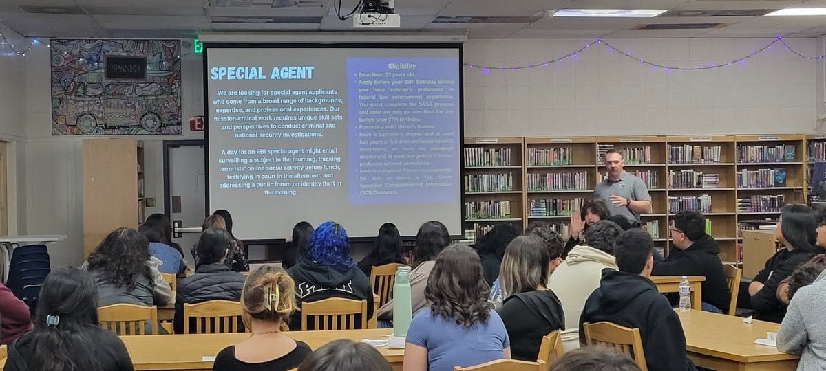 FBIPhoenix's tweet photo. Blast from the past! An #FBIPhoenix special agent returned to the place where he began his teaching career to discuss the #FBI, what we do and the significance of internet safety with students.
#Education #Outreach https://t.co/p0CE6EKNtW
