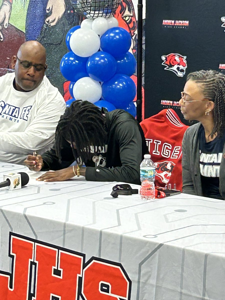 AJHS Tigers Athletics tweet media