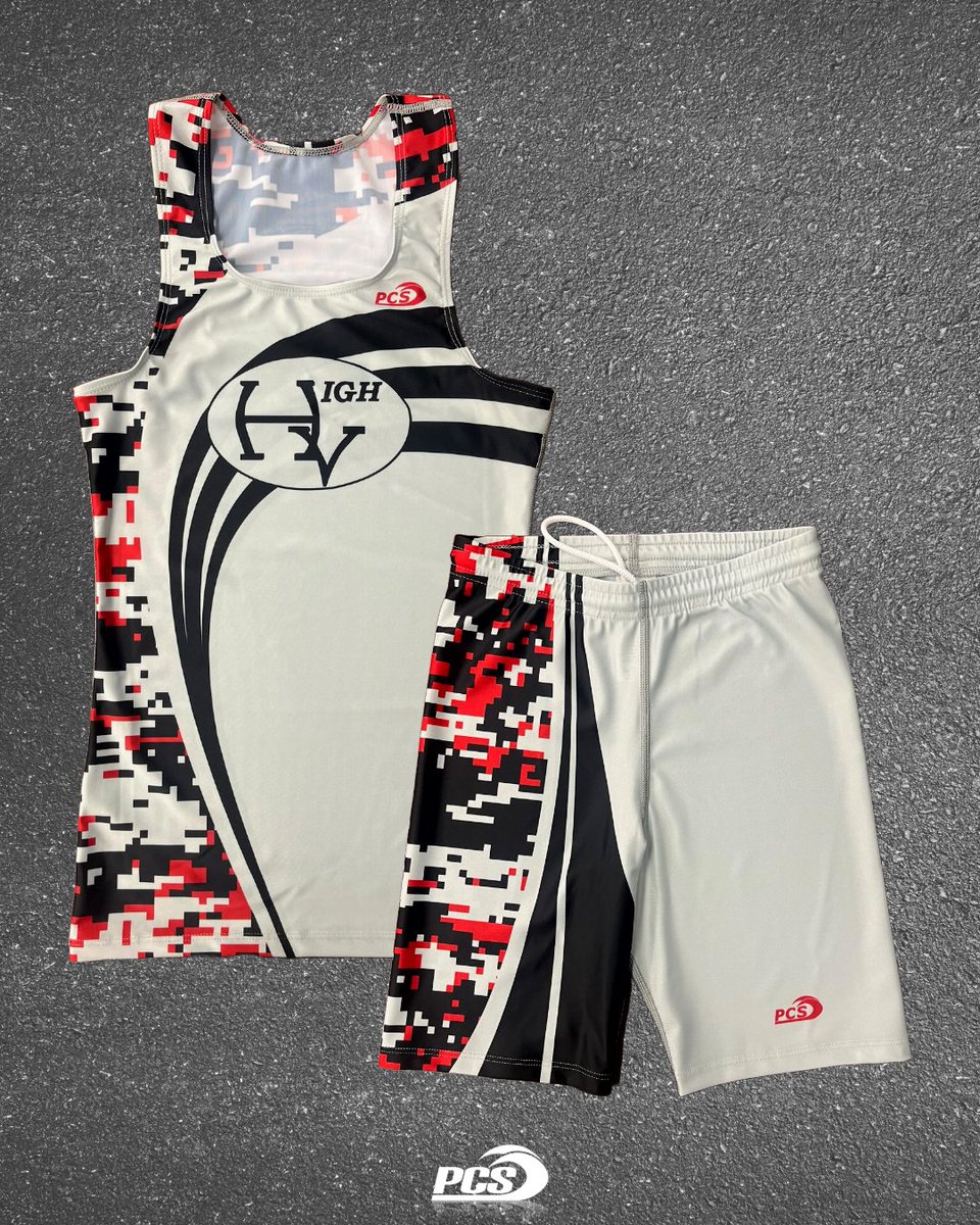 pcsportswear_'s tweet image. High Velocity team uniforms 🏃🏻🎽💣 Youth, Women's, and Men's styles available at pcsportswear.com - - - #track #trackteam #crosscountry #xc #xcountry #trackuniforms #trackcoach #coach #sportswear #sublimated #uniform #handmade #madeinusa #sportsuniforms #usa #customuniform