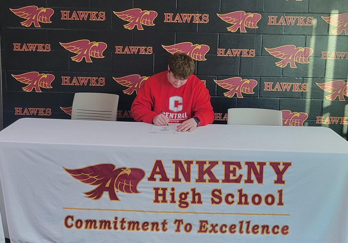 Ankeny_Hawks's tweet photo. Jack Dorfler was recently celebrated by family and friends as he committed to continue his academic and football career at Central College! Congrats Jack!! @AnkenyHawkFB #TFBH #FeathersFly https://t.co/chdAjyXHft