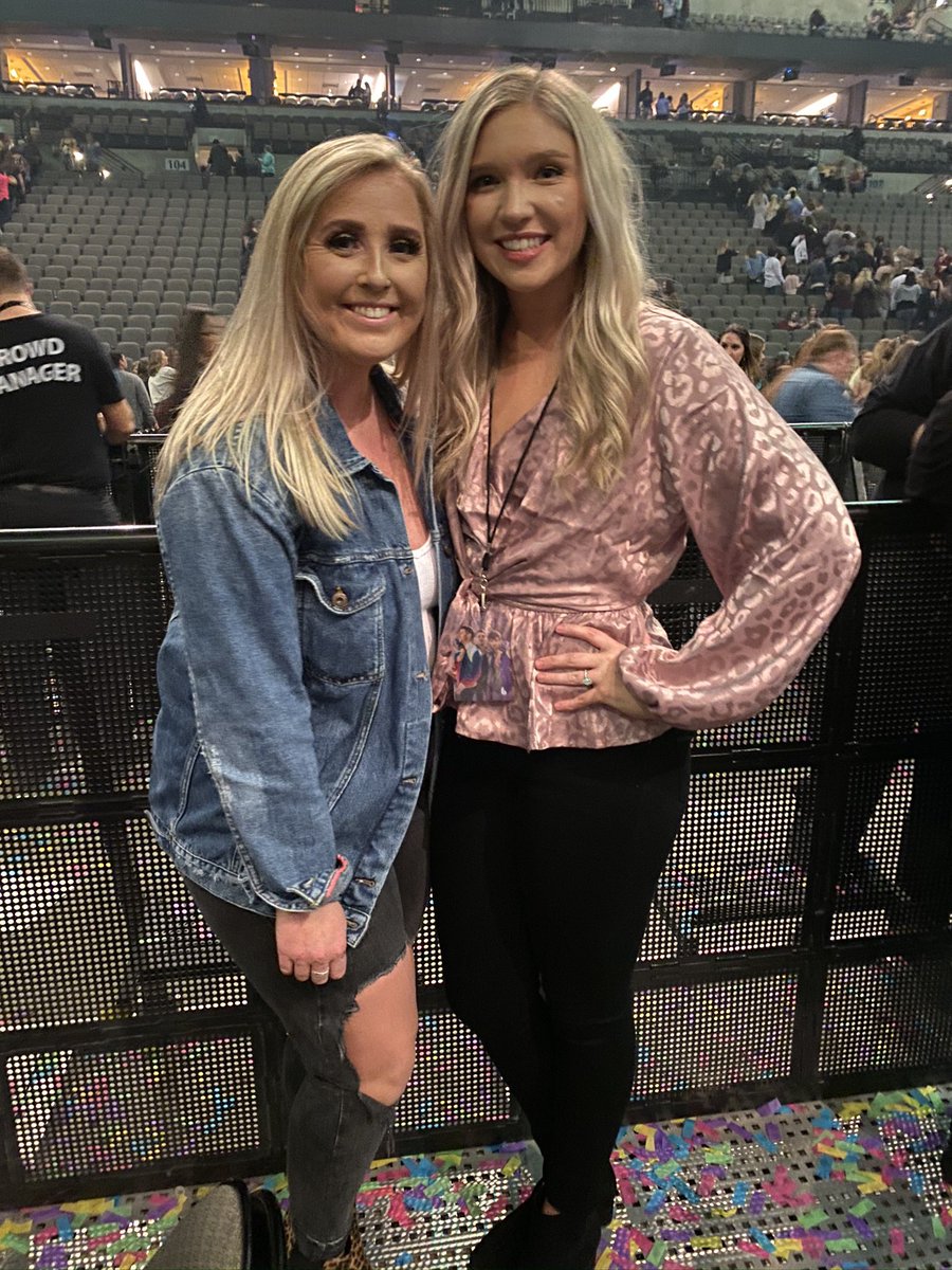 danafricke's tweet photo. @jonasbrothers in Omaha? Wouldn’t miss it for the world 🤪 SEE YOU IN OCTOBER @joejonas @nickjonas @kevinjonas !!!! https://t.co/JEDsHcV59p