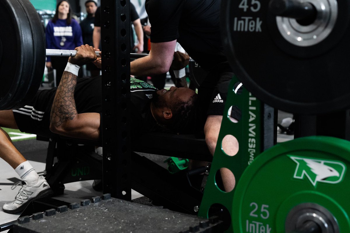 North Dakota Football tweet media