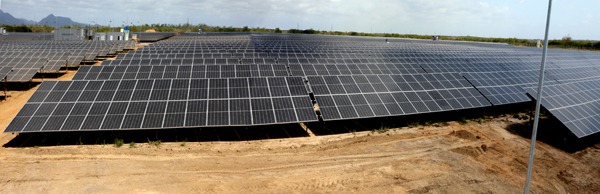Con la presencia del Comandante de la Revolución Ramiro Valdés Menéndez inauguramos el parque de paneles fotovoltáicos Mango Dulce ubicado en Ciudad Industrial, Artemisa, con una generación aproximada de 20 MW.