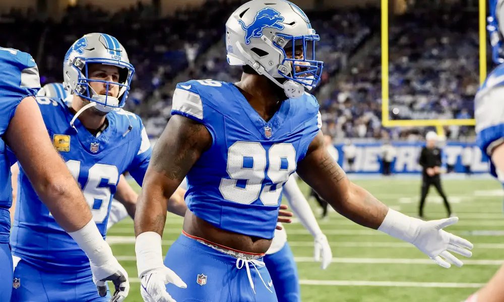 OnePride777's tweet photo. 🚨BREAKING🚨

Za’Darius Smith is coming back to Detroit on a two year deal. 

#OnePride🦁 https://t.co/KULsSABuo4