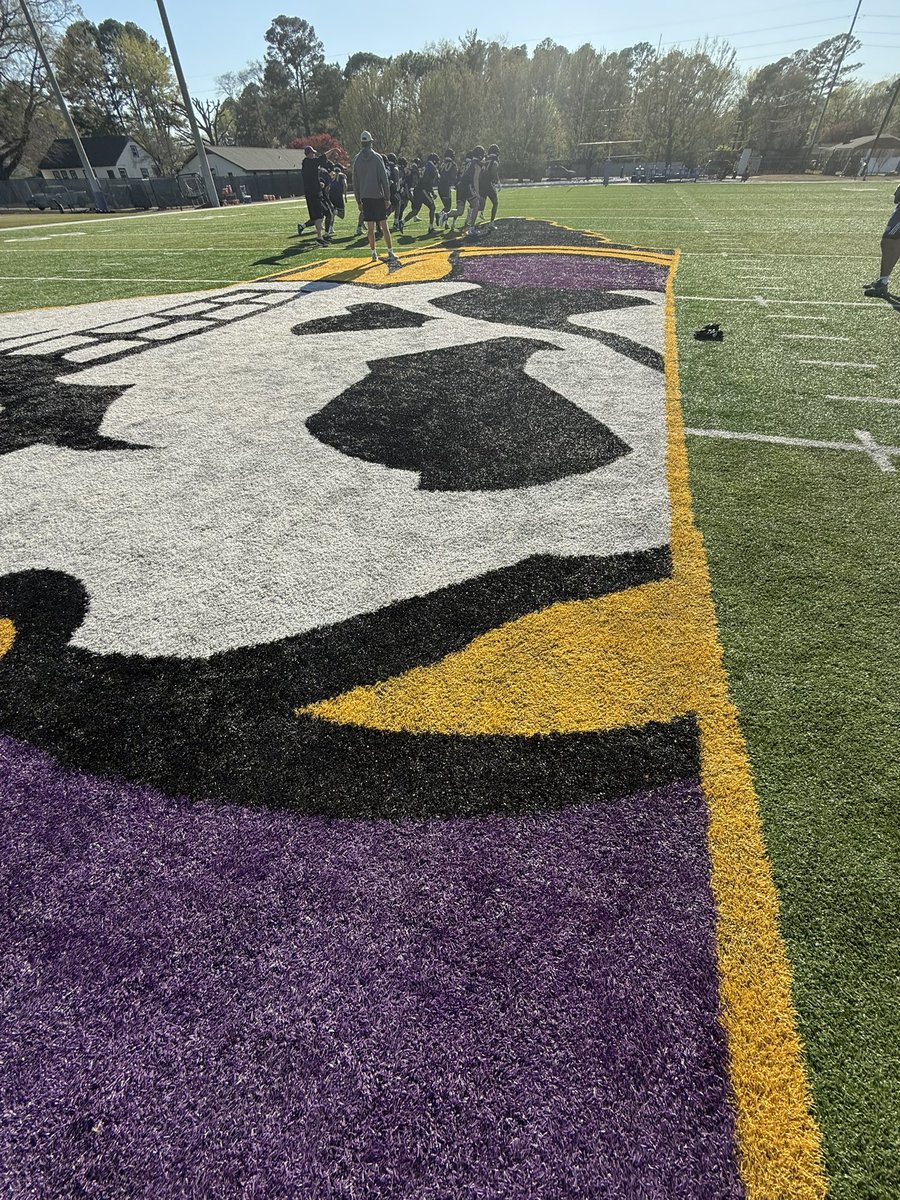 TreyDukes55's tweet image. Thankful to attend a spring practice with @Coach__Roy_Tesh. Blessed for the opportunity.🏴☠️@CorvianFootball @CoachChris_11 @jamesdukes33