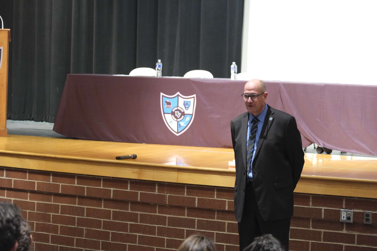 River Valley School District (@rvsdpanthers) on Twitter photo Today, River Valley SD proudly hosted the <a href="/DPLeague/">League of Innovative Schools</a> Spring 2025 Convening—welcoming educators, industry leaders, government officials, and higher ed reps from across the nation. <a href="/STEAMDirector/">River Valley STEAM Academy</a> <a href="/RVSDSuper/">Philip Martell</a> #CareerReady Today, River Valley SD proudly hosted the <a href="/DPLeague/">League of Innovative Schools</a> Spring 2025 Convening—welcoming educators, industry leaders, government officials, and higher ed reps from across the nation. <a href="/STEAMDirector/">River Valley STEAM Academy</a> <a href="/RVSDSuper/">Philip Martell</a> #CareerReady