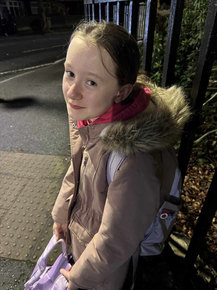 jonnyharvey11's tweet photo. Wee Pops, exhausted after her first ever tech rehearsal. Just the 5 hours at Stranmillis Theatre, but she says it was worth it, she loved it and is so excited for the show! 😍 💃 🎭 🎶 #BSPA #Newsies https://t.co/wdYmVo1Waw