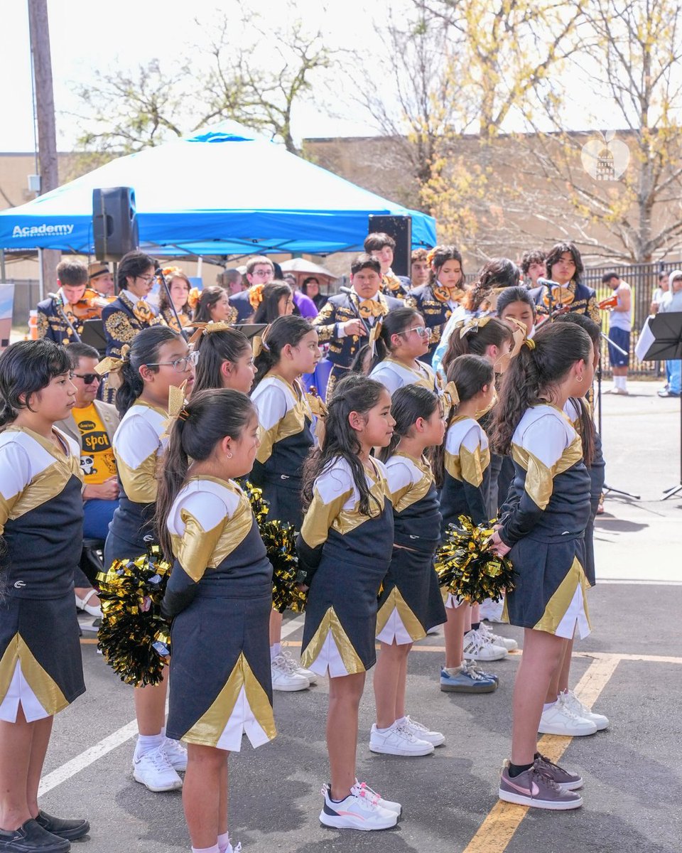 AustinISD's tweet image. 🎉 Our Langford Leopards are one step closer to their new den! We had a fantastic groundbreaking celebration to kick off construction for the modernized Langford Elementary School. We can't wait to see our students thrive in their new spaces!