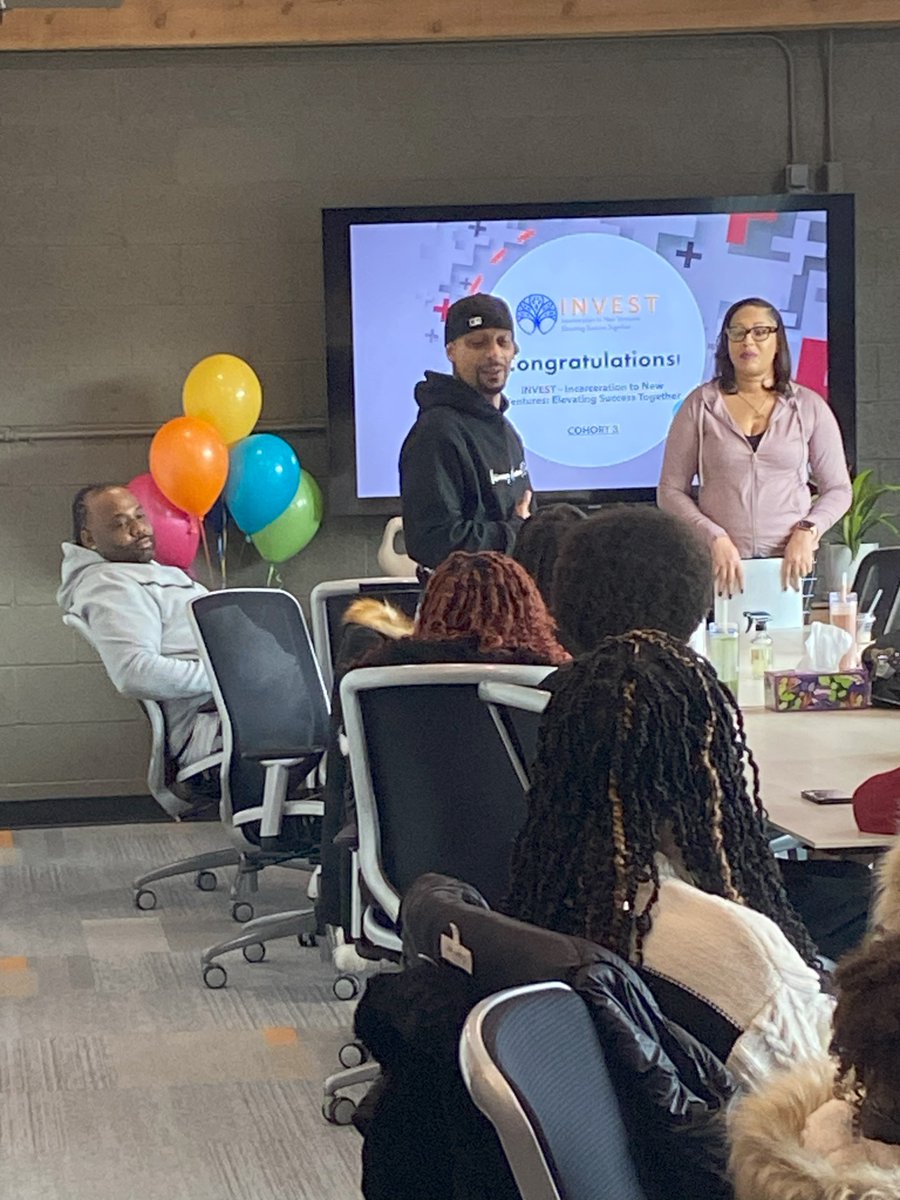 PioneerWA's tweet image. Bravo INVEST #EntrepreneurshipProgram lnkd.in/gdTuzFg6 graduates - congrats! They&apos;re on their way to building successful businesses. #ThankYou to Vault89, our amazing partner in the INVEST program. #CommunityPartners
Next class starts 4/28/25. #BusinessStartUp