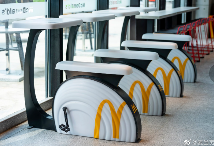 JonathanSackett's tweet photo. @McDonalds in China has stationary bikes made from recycled plastics that can charge your phone (and work off some...Mcdonald's) Cool idea. https://t.co/fZZ891X6XT