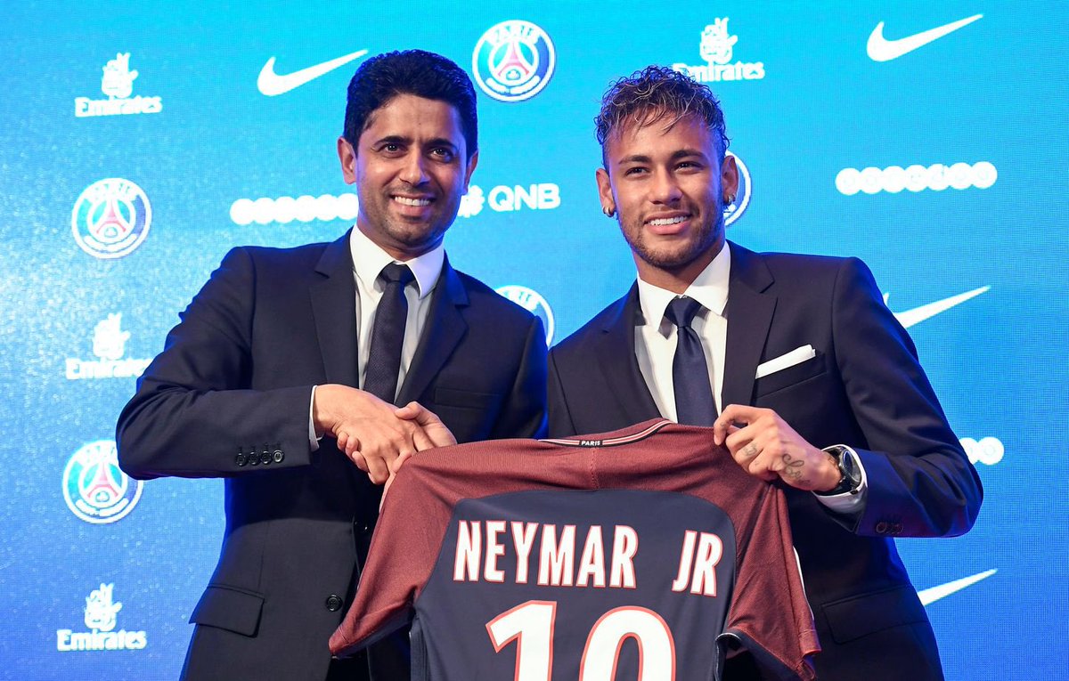 AmmarAtal's tweet photo. MON PRÉSIDENT ! L’homme qui a révolutionné le club et le football français, l’homme à abattre, un amoureux du PSG, je jure ce pays ne mérite pas cet homme et le PSG, le Qatar a donné du caviar à des porc

NASSER LE PEUPLE PARISIEN LUI T’AIME ❤️ https://t.co/bDdeBB4iUN