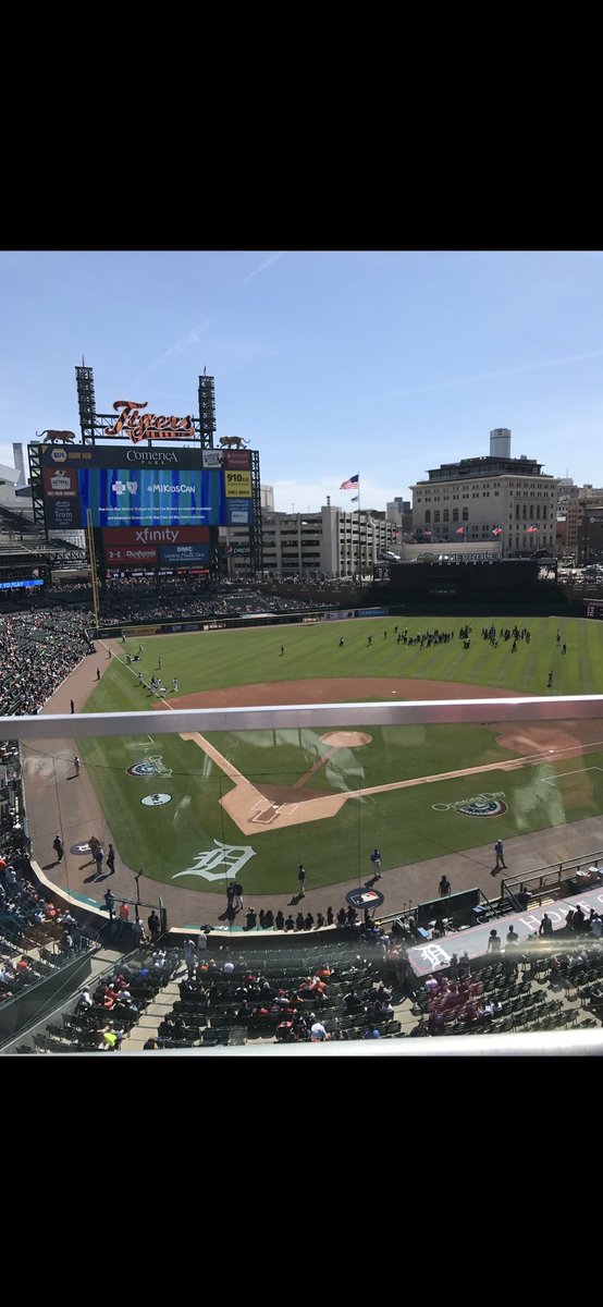 Heroplenty's tweet image. Our Detroit Tigers open up the season in Los Angeles and it couldn’t be a better spot to land.  Here’s to another awesome season of @tigers baseball!  #DetroitRoots ⚾️