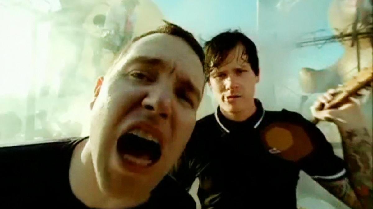 delongies's tweet image. 