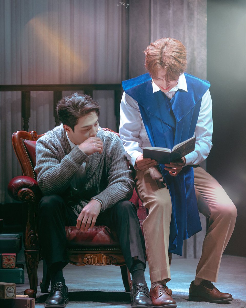 250327 뮤지컬 모리스
모리스 #정재환 배우님
클라이브 #박정원 배우님

사랑