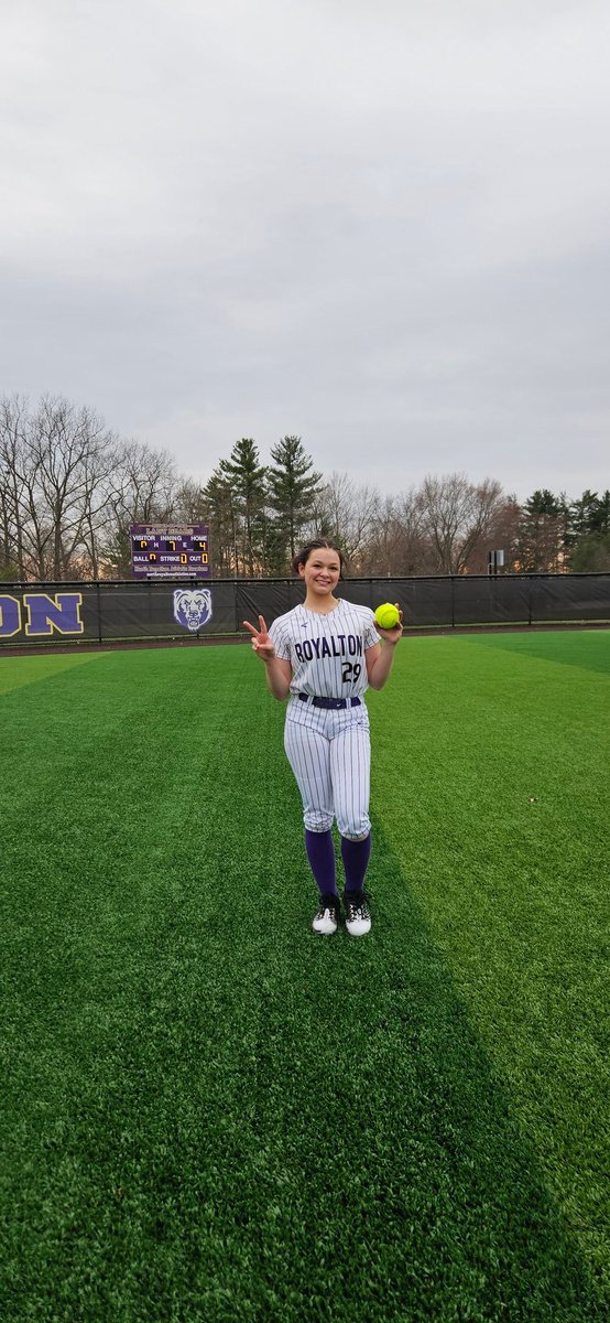 North Royalton Bears Softball tweet media
