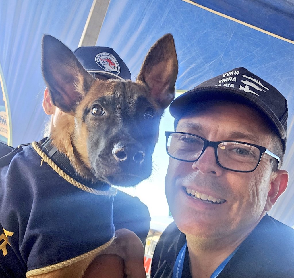AUADRT's tweet image. So many friends visiting our #DroneArena at @AvalonAIA! Here's some of our buddies:
👊 @bmsthomas
👊 @CubePilot
👊 @AusAirForce #Puppies, again!

#SendIt!!!