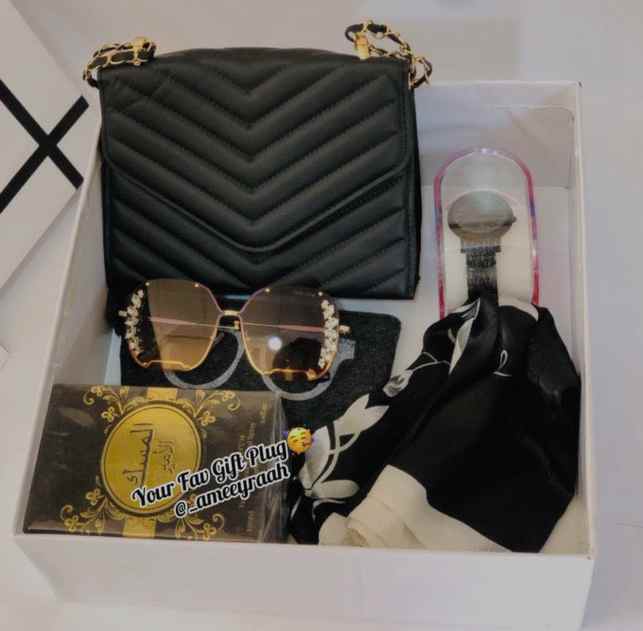 Finomial14's tweet image. 你准备好让 The FaceGenerics Collectible - coming now 颠覆你的世界了吗？