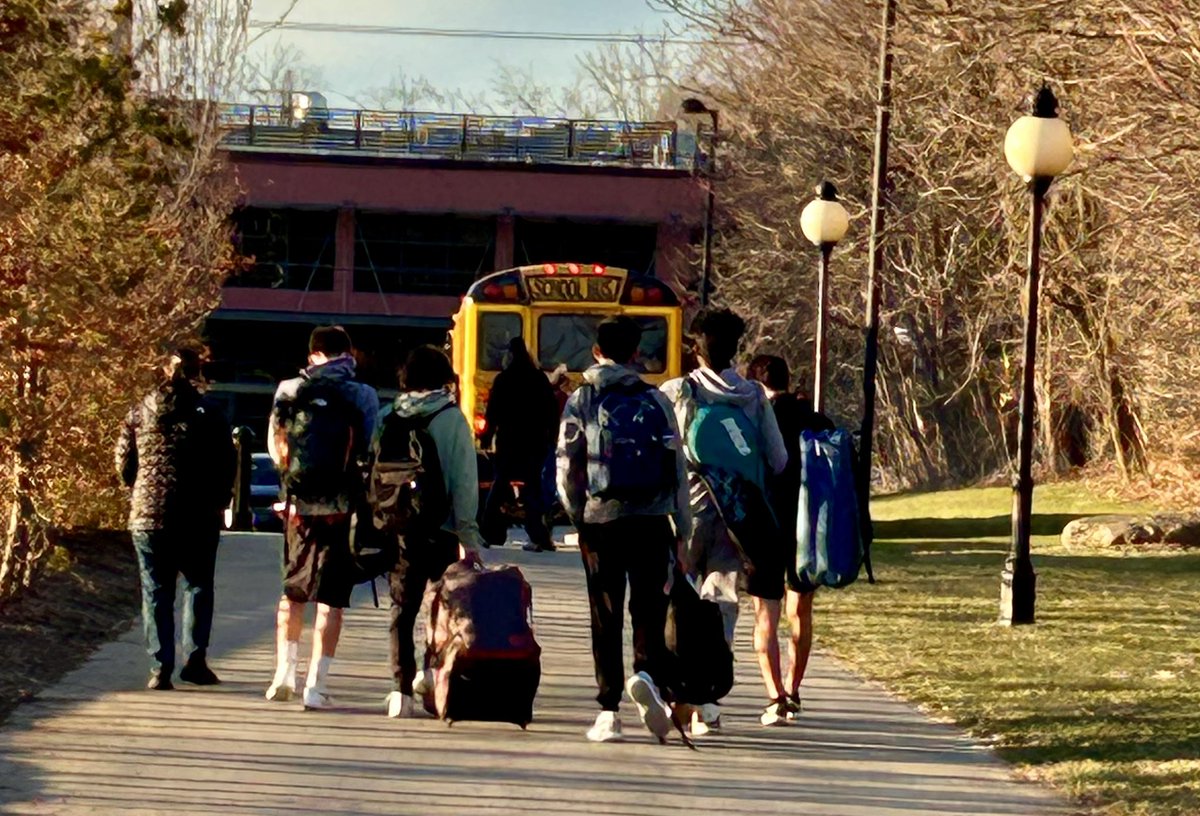 Put it in the books🎾First scrimmage of the season with a victory over Lourdes! 
Shaan Gupta started at 1st singles and played a grueling 3 setter. Losing the 1st set at 4, he came back to win the second in a tiebreaker and then won the 3rd set  10-4. 
<a href="/PJSports/">Poughkeepsie Journal Sports</a> <a href="/AHSAdmiral_Al/">Go Admirals</a>